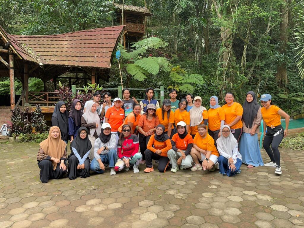 KKN-T 15 UNIRA Malang Sebarkan Energi Positif Lewat Agenda “Minggu Sehat Bersama Stay Healthy”